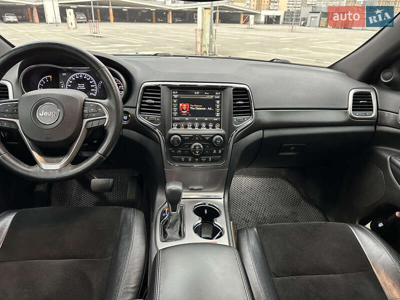 Позашляховик / Кросовер Jeep Grand Cherokee 2017 в Києві