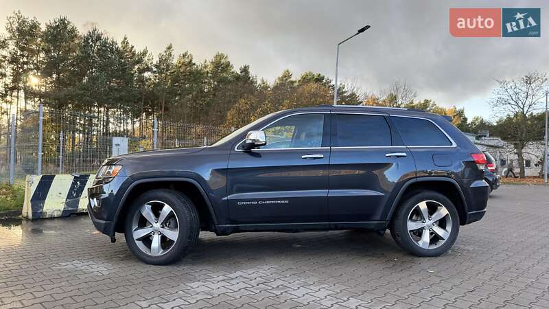 Внедорожник / Кроссовер Jeep Grand Cherokee 2015 в Киеве