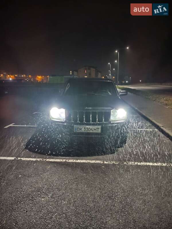 Внедорожник / Кроссовер Jeep Grand Cherokee 2005 в Ровно фото 2 Внедорожник / Кроссовер Jeep Grand Cherokee 2005 в Ровно