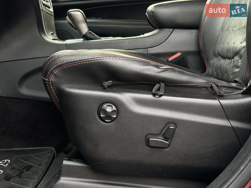 Внедорожник / Кроссовер Jeep Grand Cherokee 2017 в Киеве