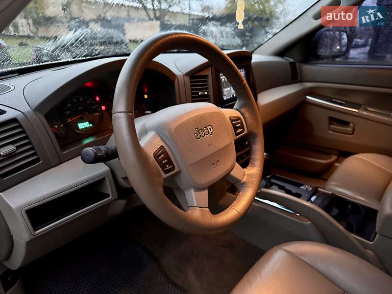 Позашляховик / Кросовер Jeep Grand Cherokee 2005 в Одесі