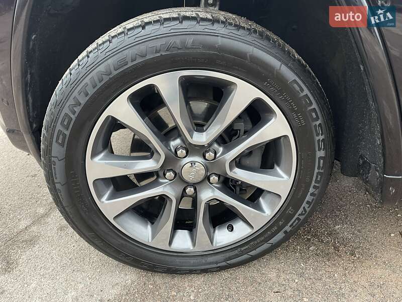 Позашляховик / Кросовер Jeep Grand Cherokee 2019 в Коростені
