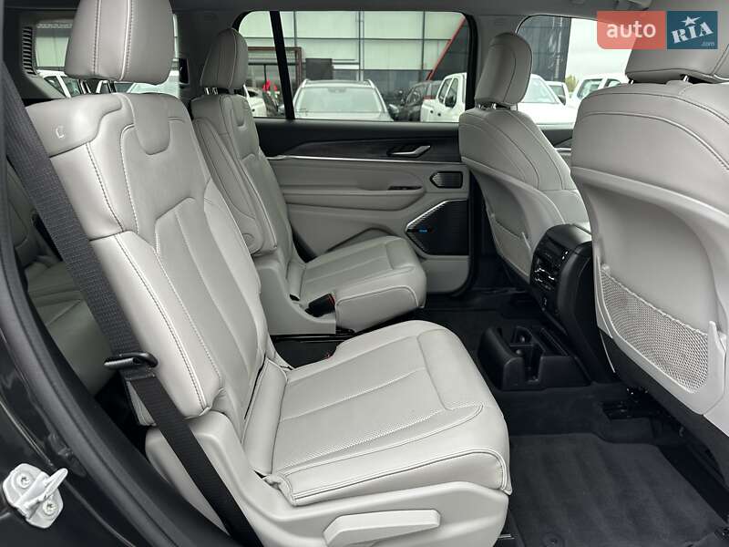 Внедорожник / Кроссовер Jeep Grand Cherokee 2022 в Киеве