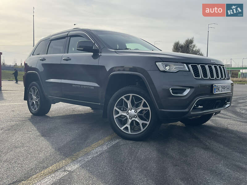 Внедорожник / Кроссовер Jeep Grand Cherokee 2021 в Киеве фото 32 Внедорожник / Кроссовер Jeep Grand Cherokee 2021 в Киеве