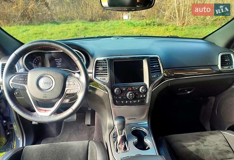 Внедорожник / Кроссовер Jeep Grand Cherokee 2016 в Мерефа