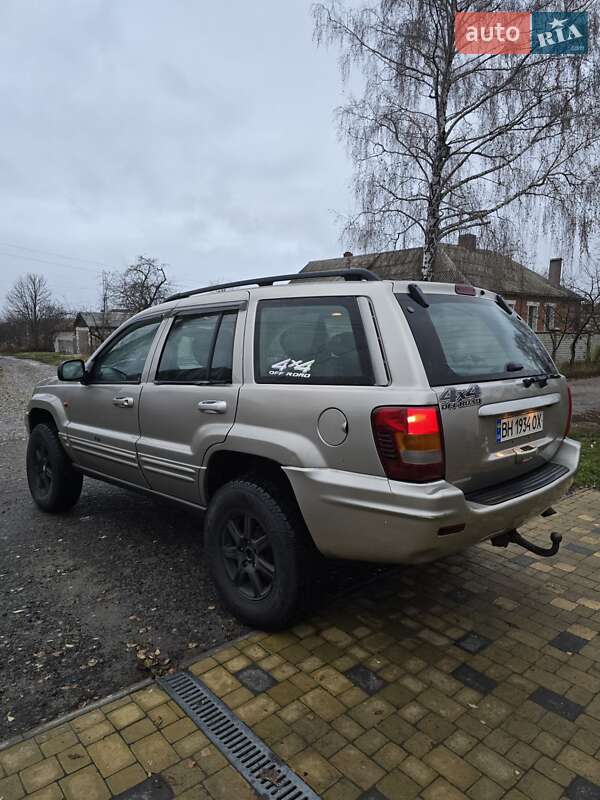 Внедорожник / Кроссовер Jeep Grand Cherokee 2002 в Харькове