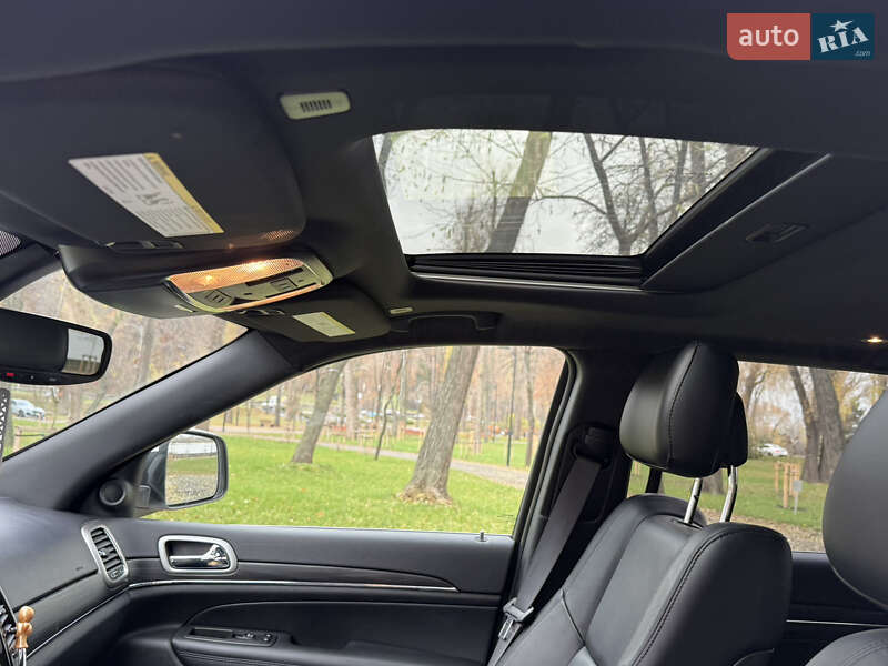 Внедорожник / Кроссовер Jeep Grand Cherokee 2021 в Киеве фото 36 Внедорожник / Кроссовер Jeep Grand Cherokee 2021 в Киеве