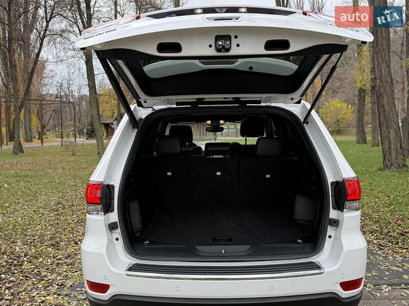 Внедорожник / Кроссовер Jeep Grand Cherokee 2021 в Киеве фото 51 Внедорожник / Кроссовер Jeep Grand Cherokee 2021 в Киеве