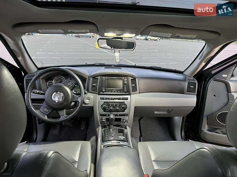 Внедорожник / Кроссовер Jeep Grand Cherokee 2007 в Ровно