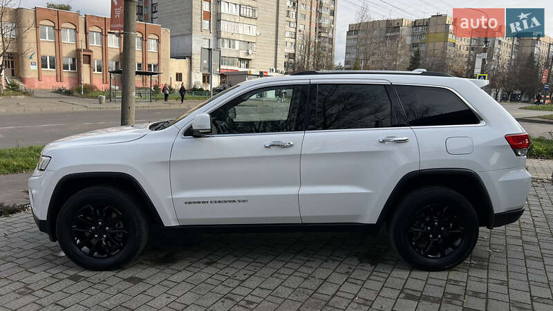 Внедорожник / Кроссовер Jeep Grand Cherokee 2016 в Львове