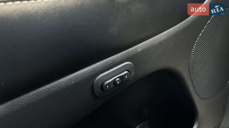 Внедорожник / Кроссовер Jeep Grand Cherokee 2016 в Львове