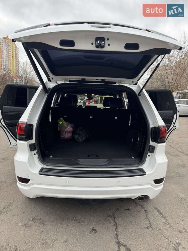 Позашляховик / Кросовер Jeep Grand Cherokee 2018 в Києві