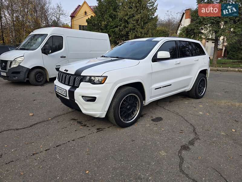 Позашляховик / Кросовер Jeep Grand Cherokee 2020 в Ужгороді