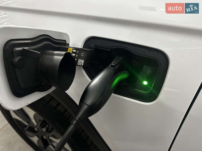 Внедорожник / Кроссовер Jeep Grand Cherokee 2022 в Харькове