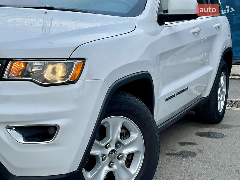 Внедорожник / Кроссовер Jeep Grand Cherokee 2017 в Киеве
