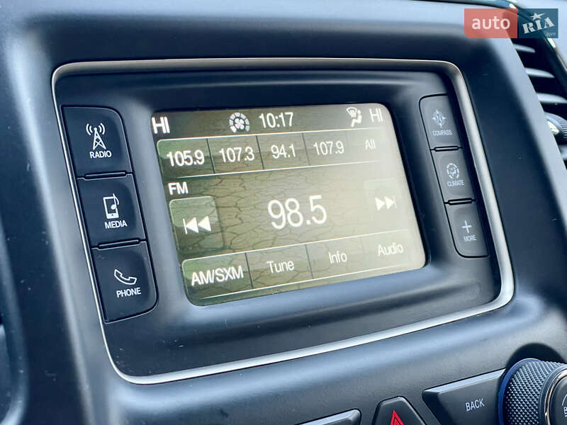 Внедорожник / Кроссовер Jeep Grand Cherokee 2017 в Киеве