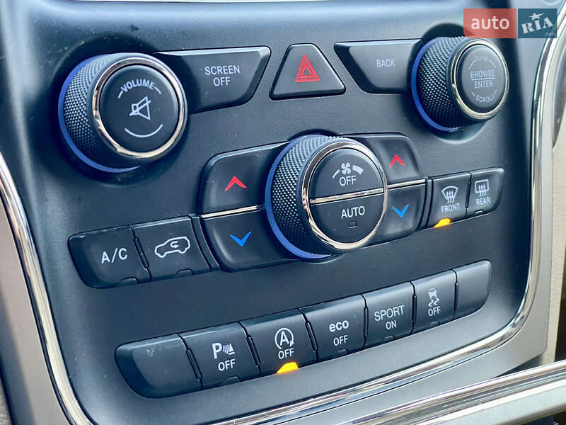 Внедорожник / Кроссовер Jeep Grand Cherokee 2017 в Киеве