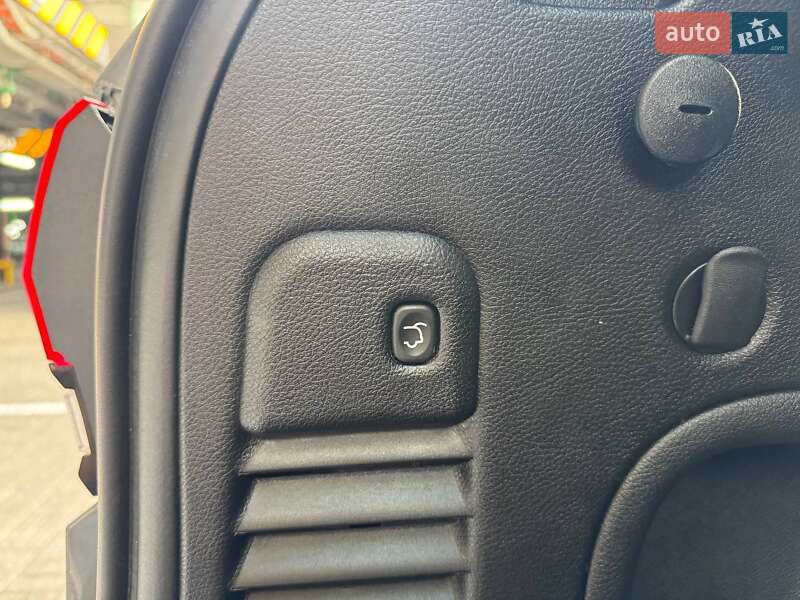 Внедорожник / Кроссовер Jeep Grand Cherokee 2021 в Киеве