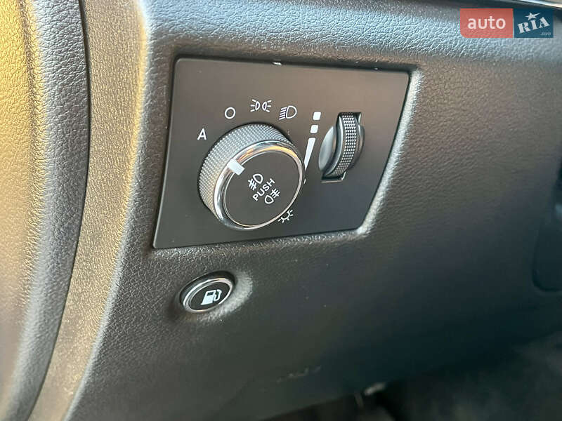 Внедорожник / Кроссовер Jeep Grand Cherokee 2016 в Млинове