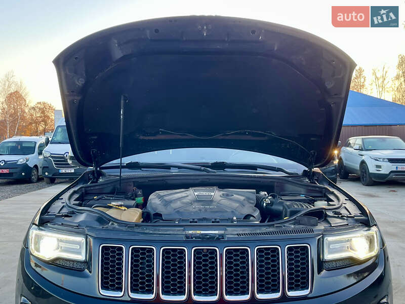 Внедорожник / Кроссовер Jeep Grand Cherokee 2016 в Млинове