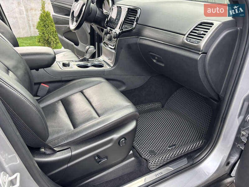 Внедорожник / Кроссовер Jeep Grand Cherokee 2020 в Полтаве фото 40 Внедорожник / Кроссовер Jeep Grand Cherokee 2020 в Полтаве