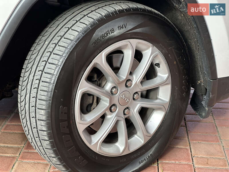 Внедорожник / Кроссовер Jeep Grand Cherokee 2013 в Одессе