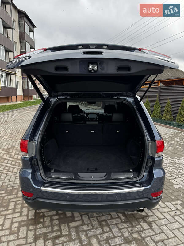 Внедорожник / Кроссовер Jeep Grand Cherokee 2019 в Киеве фото 15 Внедорожник / Кроссовер Jeep Grand Cherokee 2019 в Киеве