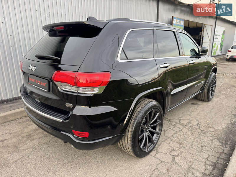 Внедорожник / Кроссовер Jeep Grand Cherokee 2016 в Киеве