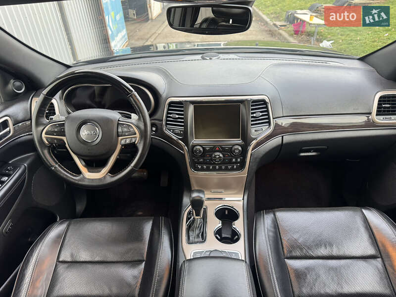 Внедорожник / Кроссовер Jeep Grand Cherokee 2016 в Киеве