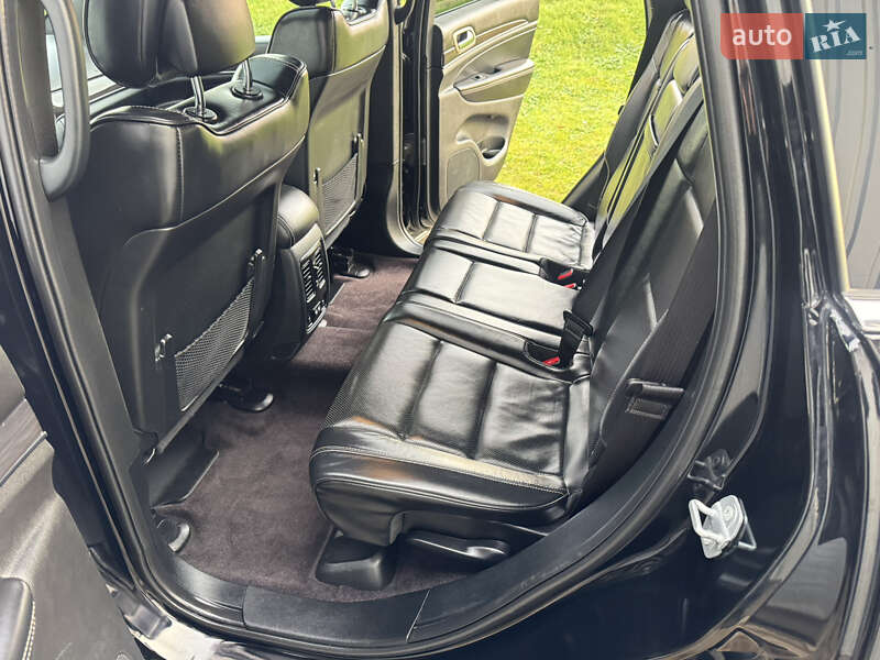 Внедорожник / Кроссовер Jeep Grand Cherokee 2016 в Киеве