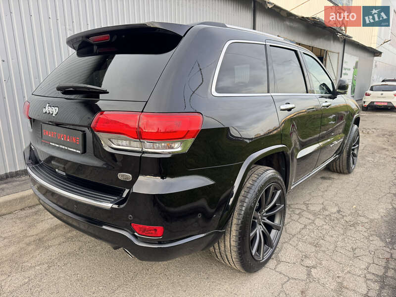 Внедорожник / Кроссовер Jeep Grand Cherokee 2016 в Киеве