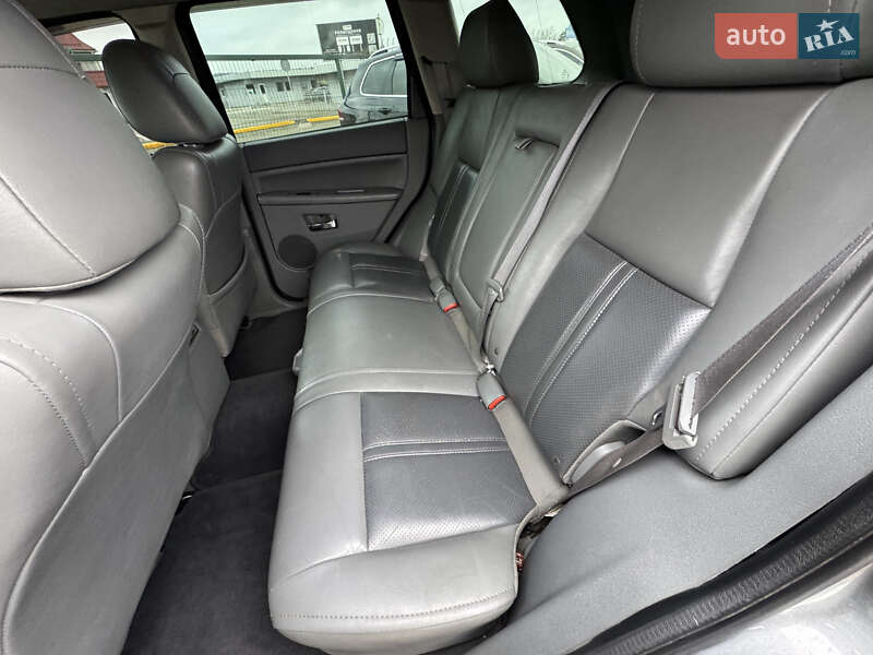 Внедорожник / Кроссовер Jeep Grand Cherokee 2005 в Киеве