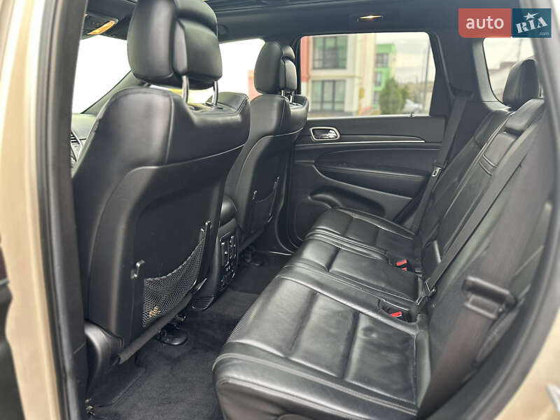 Внедорожник / Кроссовер Jeep Grand Cherokee 2013 в Ровно