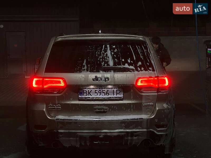 Внедорожник / Кроссовер Jeep Grand Cherokee 2013 в Ровно