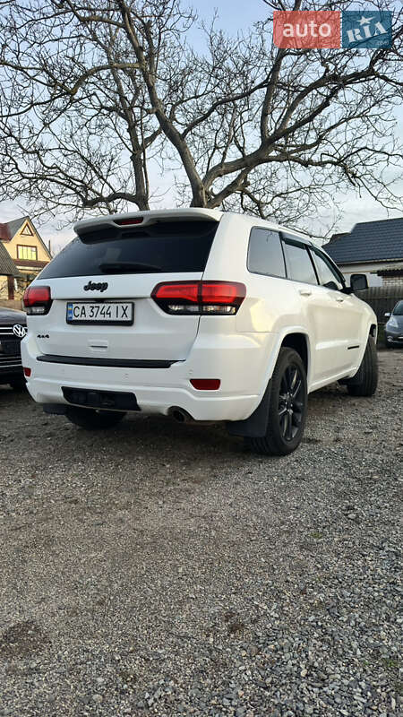 Внедорожник / Кроссовер Jeep Grand Cherokee 2017 в Смеле