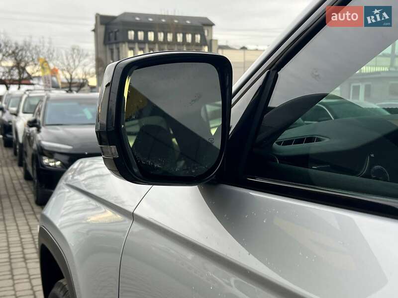 Внедорожник / Кроссовер Jeep Grand Cherokee 2023 в Ивано-Франковске