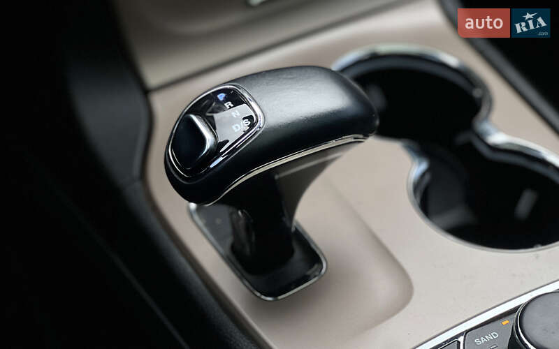 Внедорожник / Кроссовер Jeep Grand Cherokee 2014 в Львове