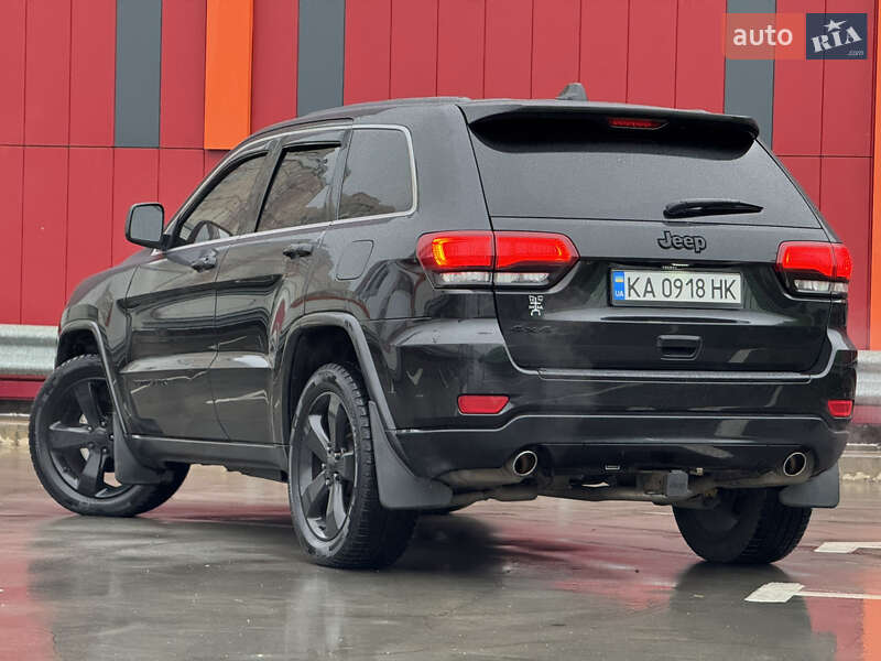 Внедорожник / Кроссовер Jeep Grand Cherokee 2015 в Киеве