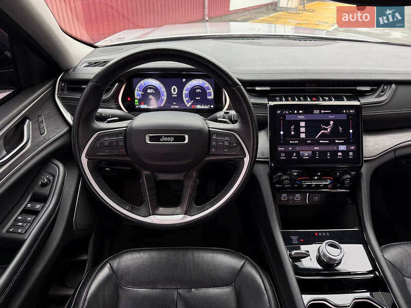 Внедорожник / Кроссовер Jeep Grand Cherokee 2021 в Киеве