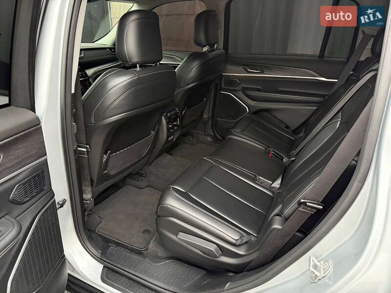 Внедорожник / Кроссовер Jeep Grand Cherokee 2021 в Киеве