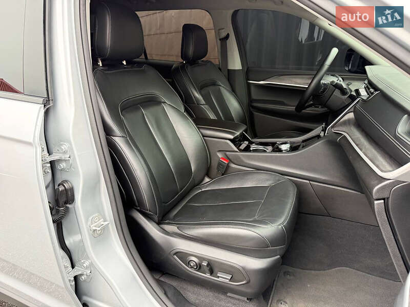 Внедорожник / Кроссовер Jeep Grand Cherokee 2021 в Киеве