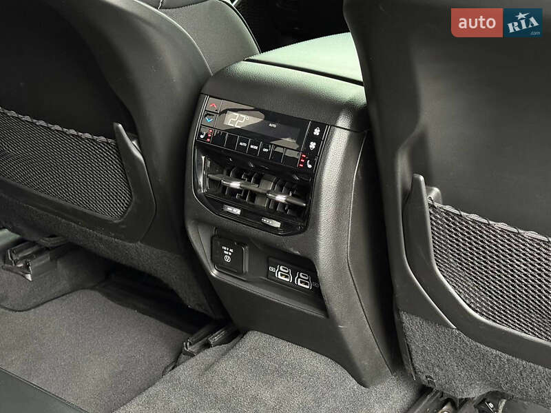 Внедорожник / Кроссовер Jeep Grand Cherokee 2021 в Киеве