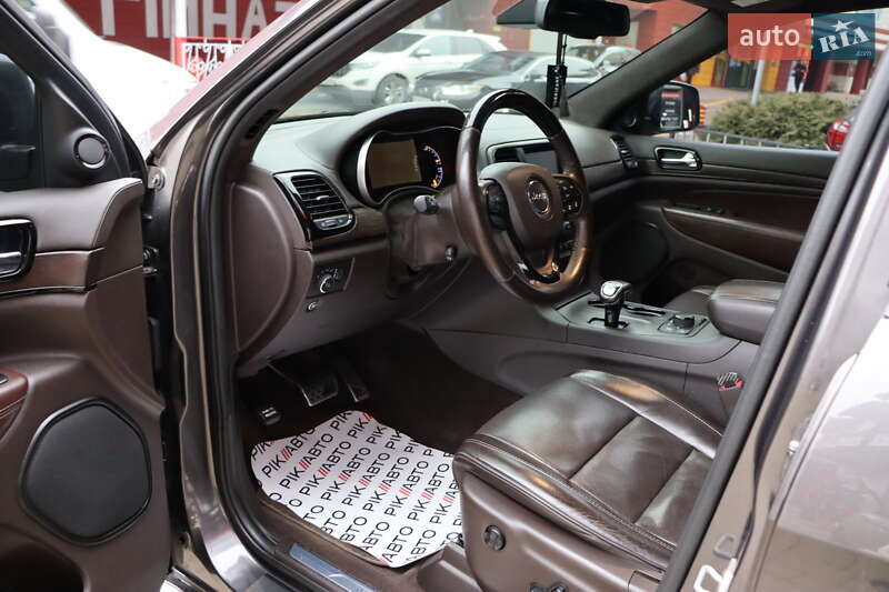 Внедорожник / Кроссовер Jeep Grand Cherokee 2014 в Львове