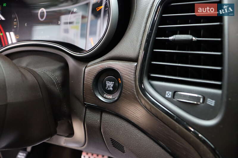 Внедорожник / Кроссовер Jeep Grand Cherokee 2014 в Львове