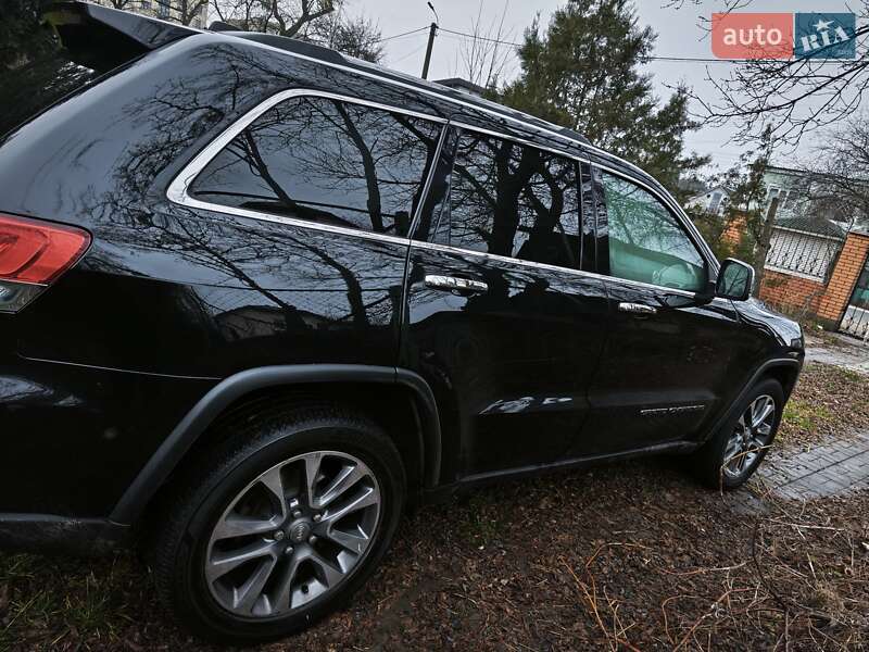 Внедорожник / Кроссовер Jeep Grand Cherokee 2018 в Киеве