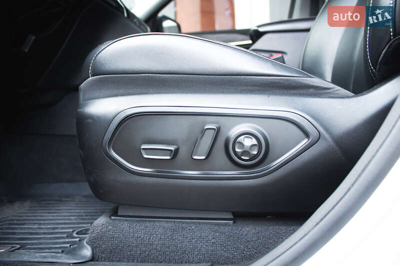 Внедорожник / Кроссовер Jeep Grand Cherokee 2022 в Киеве