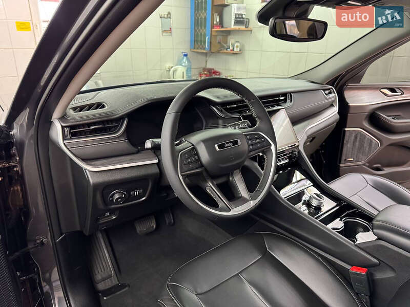 Внедорожник / Кроссовер Jeep Grand Cherokee 2023 в Киеве фото 61 Внедорожник / Кроссовер Jeep Grand Cherokee 2023 в Киеве