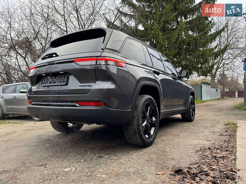 Внедорожник / Кроссовер Jeep Grand Cherokee 2023 в Киеве фото 73 Внедорожник / Кроссовер Jeep Grand Cherokee 2023 в Киеве