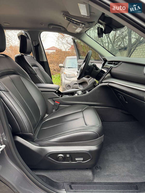 Внедорожник / Кроссовер Jeep Grand Cherokee 2023 в Киеве фото 86 Внедорожник / Кроссовер Jeep Grand Cherokee 2023 в Киеве