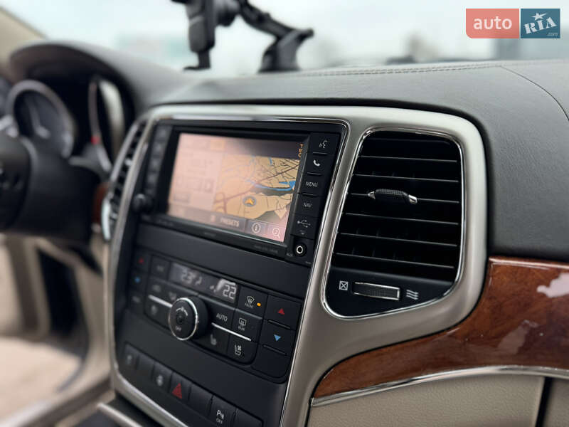 Внедорожник / Кроссовер Jeep Grand Cherokee 2012 в Киеве фото 57 Внедорожник / Кроссовер Jeep Grand Cherokee 2012 в Киеве